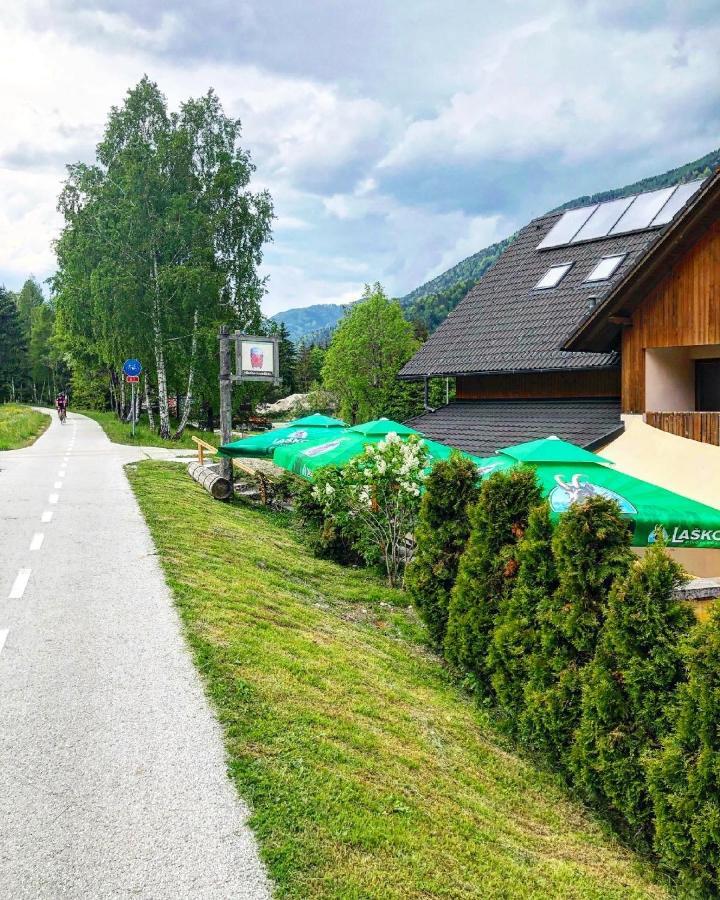 Apartment And Rooms Maraton Kranjska Gora Extérieur photo